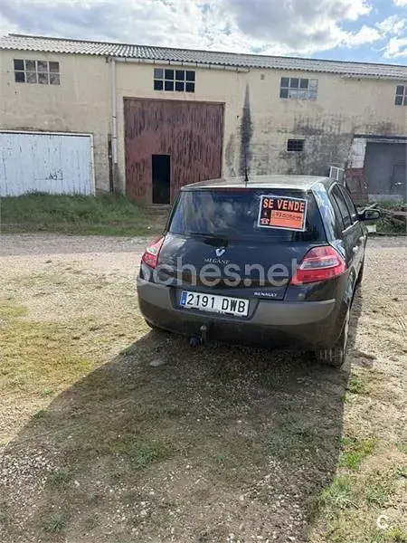 Usado Renault Mégane II Dynamique 110 CV (80 kW) 2006 Negro Berlina