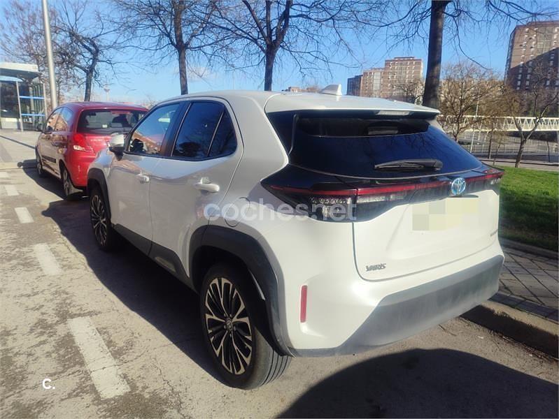 Usado Toyota Yaris Cross Style 116 CV (85 kW) 2022 Blanco SUV