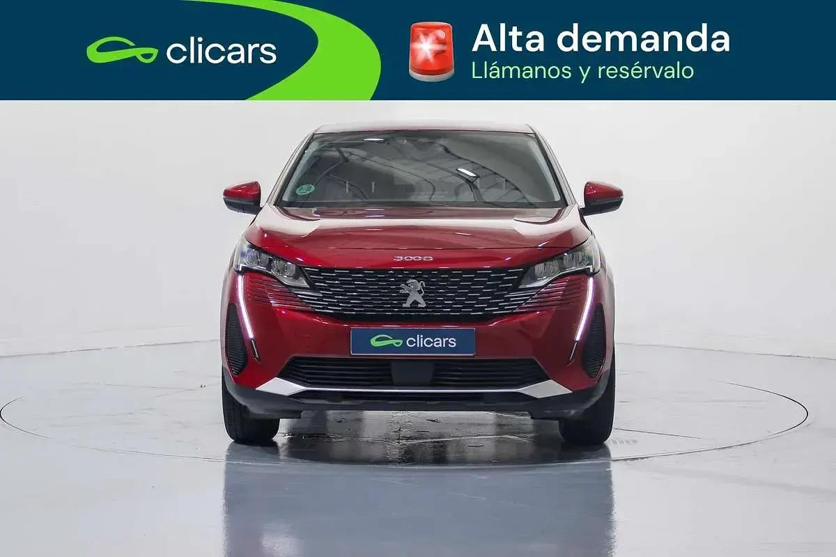 Usado Peugeot 3008 Active 131 CV (96 kW) 2021 Rojo SUV