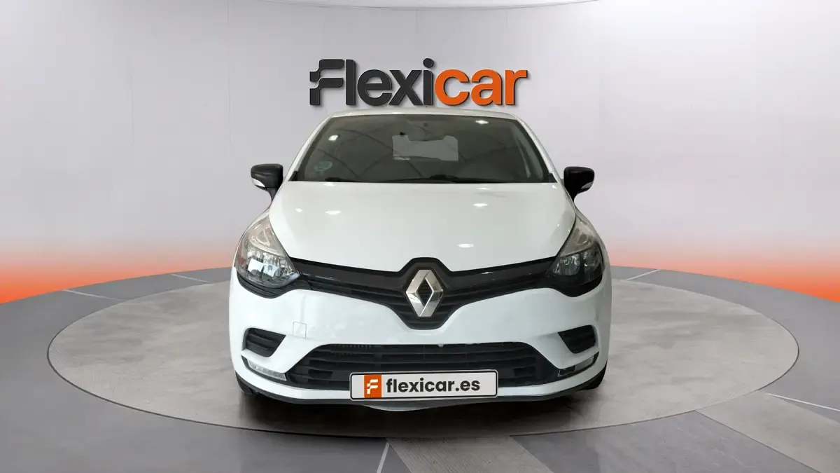 Usado Renault Clio IV Business 76 CV (55 kW) 2019 Blanco Berlina