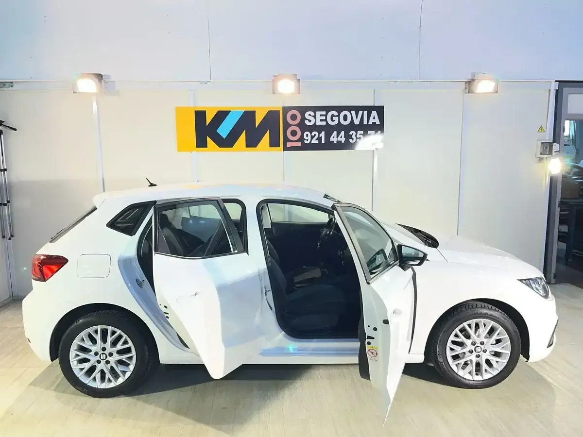Usado Seat Ibiza Style 95 CV (69 kW) 2019 Blanco Utilitario