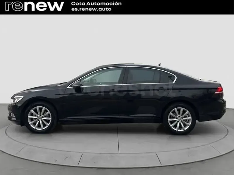 Usado VW Passat Advance 150 CV (110 kW) 2019 Negro Berlina