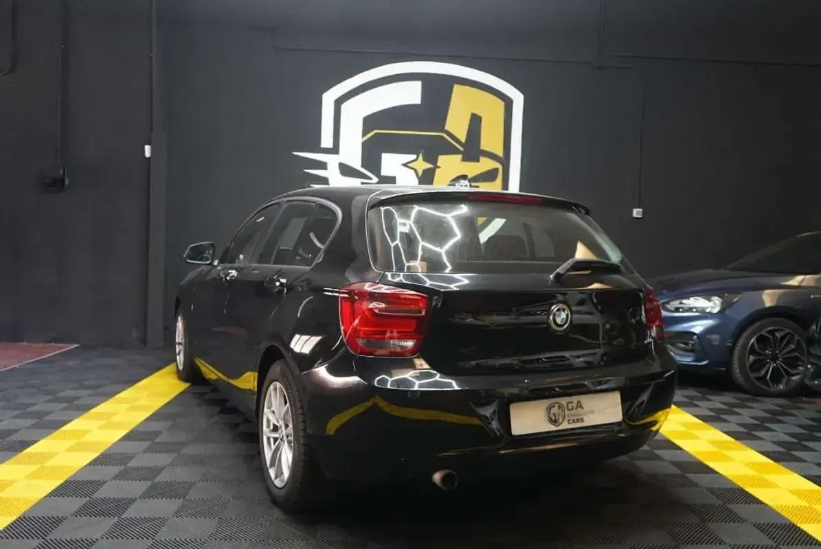 Usado BMW 118 Comfort Edition 170 CV (125 kW) 2014 Negro Utilitario