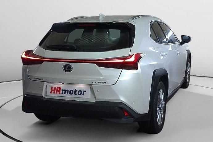 Usado Lexus UX 250h 184 CV (135 kW) 2022 SUV