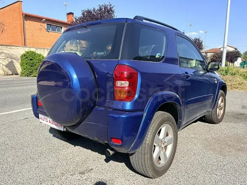 Usado Toyota RAV4 Executive 116 CV (85 kW) 2006 Azul SUV