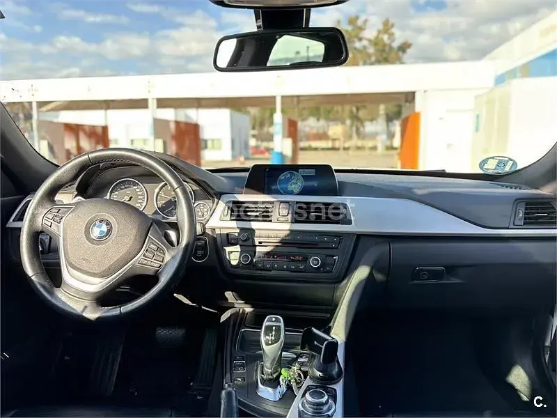 Usado BMW 320 Comfort Edition 184 CV (135 kW) 2015 Blanco Berlina