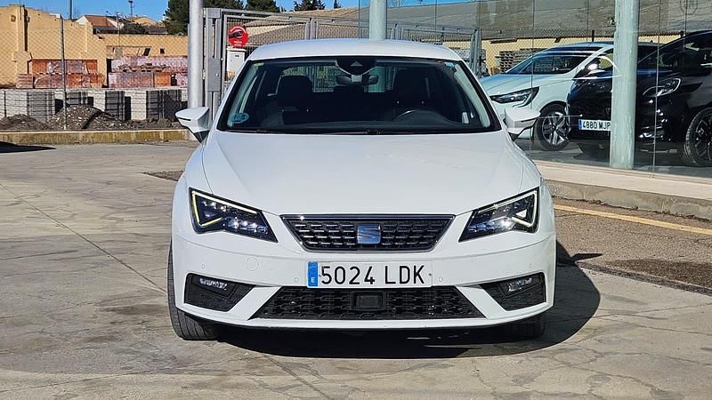Usado Seat Leon XCELLENCE 150 CV (110 kW) 2019 Blanco Utilitario
