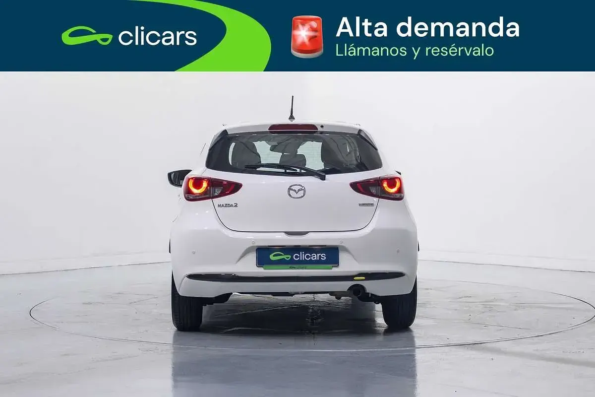 Usado Mazda 2 Center-Line 90 CV (66 kW) 2024 Blanco Utilitario