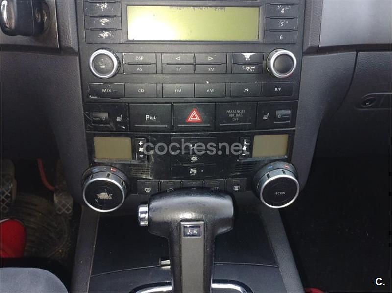 Usado VW Touareg R 174 CV (127 kW) 2004 Gris / plata SUV