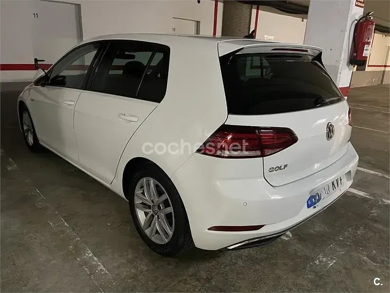 Usado VW Golf VII Advance 130 CV (95 kW) 2019 Blanco Berlina