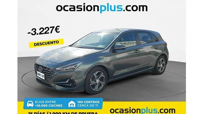 Gris Usado 2022 Hyundai i30 N Line Utilitario | 14.214 € (Precio justo) - Imagen 1/4
