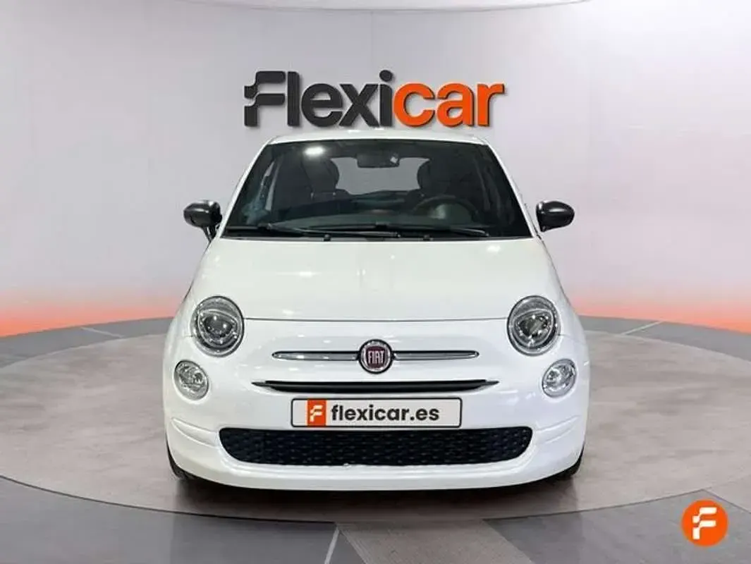 Usado Fiat 500 71 CV (52 kW) 2022 Blanco Berlina