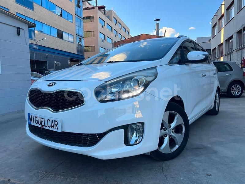 Blanco Usado 2015 Kia Carens Monovolumen | 8900 € (Precio justo) - Imagen 1/4
