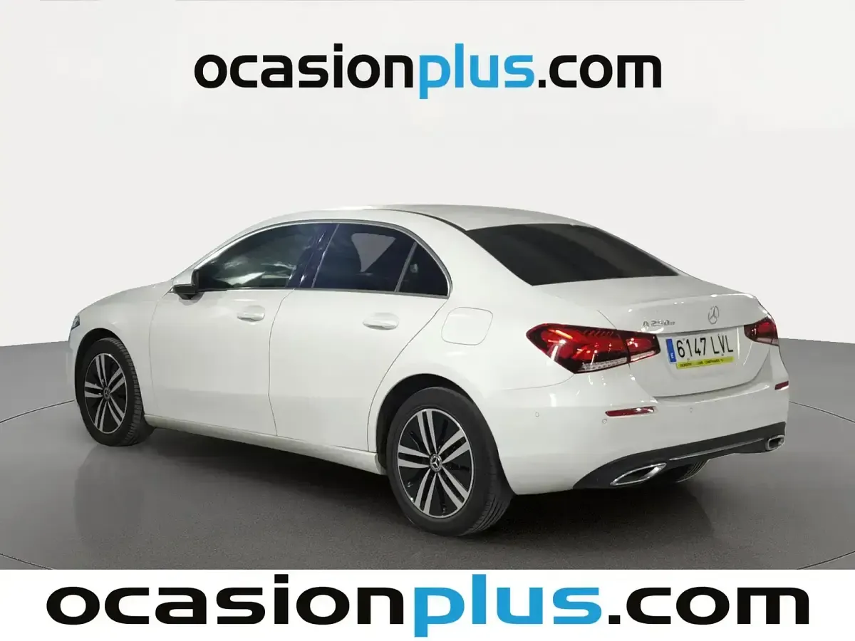 Usado Mercedes A160 218 CV (160 kW) 2021 Blanco Berlina
