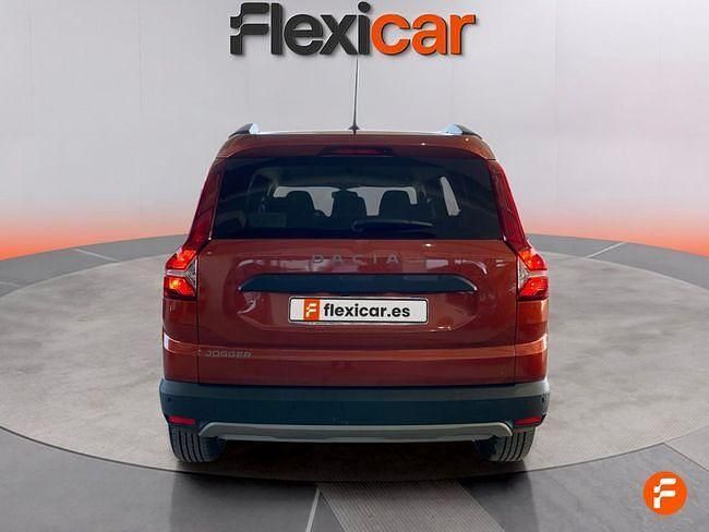 Usado Dacia Jogger Comfort 110 CV (80 kW) 2022 Naranja Monovolumen