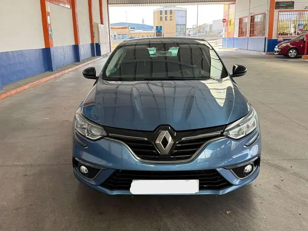 Usado Renault Mégane IV LIMITED 116 CV (85 kW) 2019 Azul Utilitario