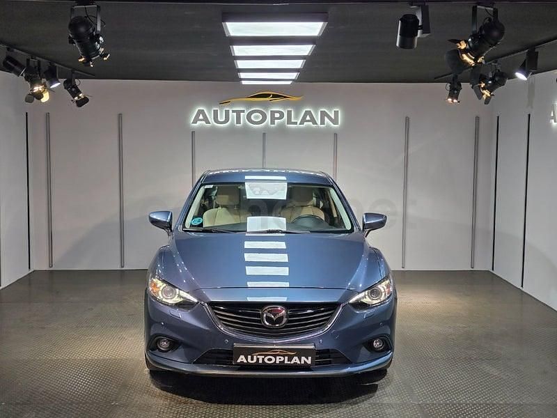 Usado Mazda 6 Luxury 175 CV (128 kW) 2014 Azul Berlina