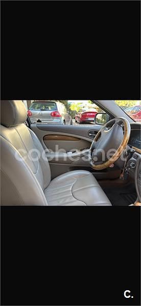 Usado Jaguar S-Type Executive 240 CV (176 kW) 2000 Gris / plata Berlina
