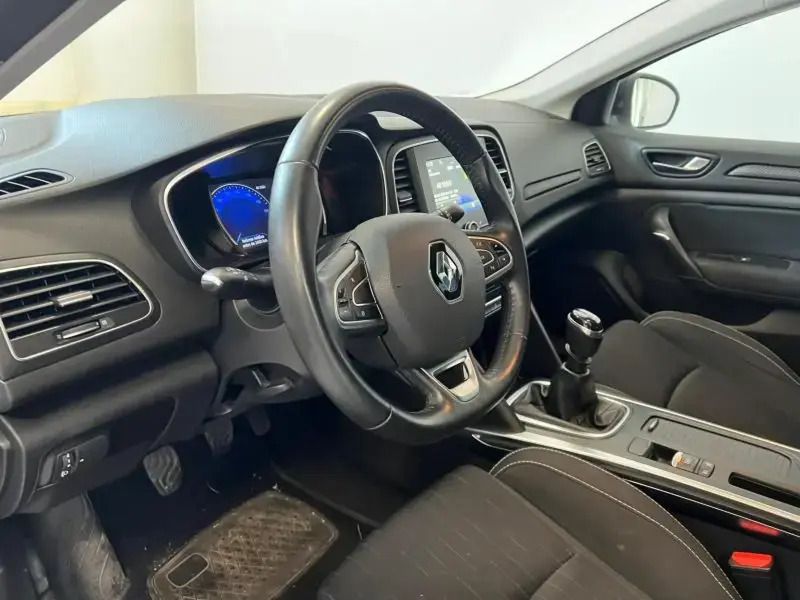 Usado Renault Mégane IV LIMITED 95 CV (69 kW) 2019 Blanco