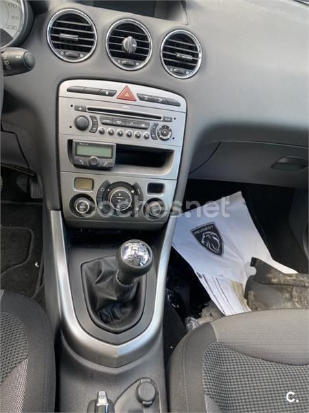 Gris / plata Usado 2009 Peugeot 308 Sport Berlina | 4300 € (Buen precio) - Imagen 1/4