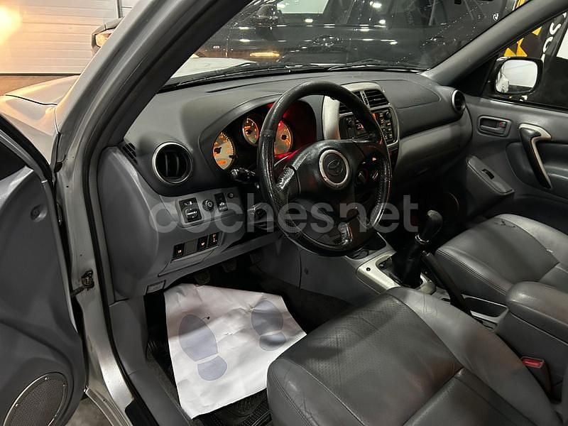 Usado Toyota RAV4 Sol 116 CV (85 kW) 2003 Gris / plata SUV