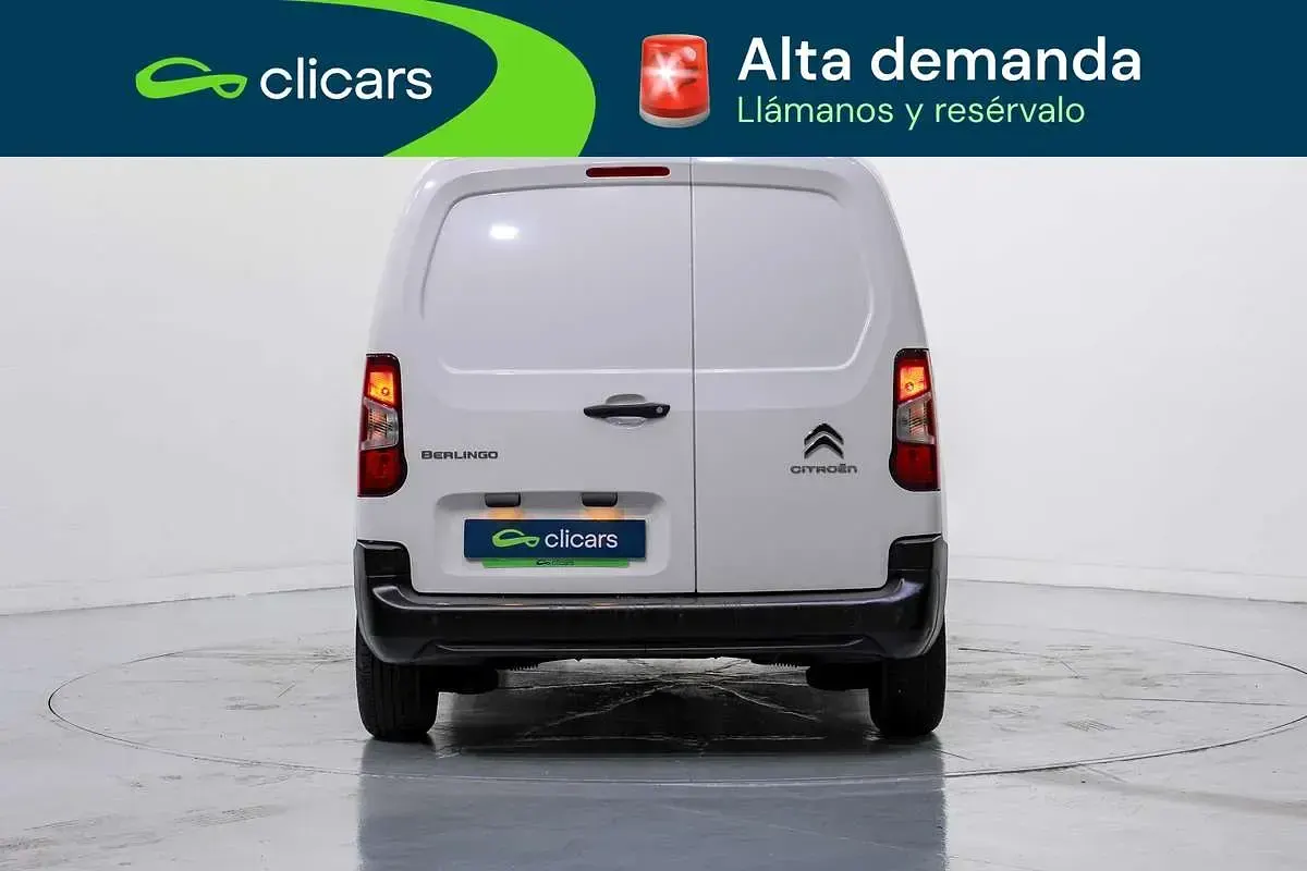 Usado Citroën Berlingo 102 CV (75 kW) 2022 Blanco Monovolumen