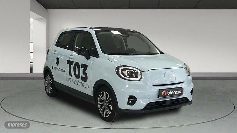 Usado Leapmotor T03 69 kW (95 CV) 2024 Azul Utilitario