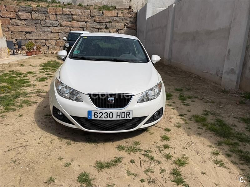 Usado Seat Ibiza SC Style 105 CV (77 kW) 2011 Blanco Utilitario