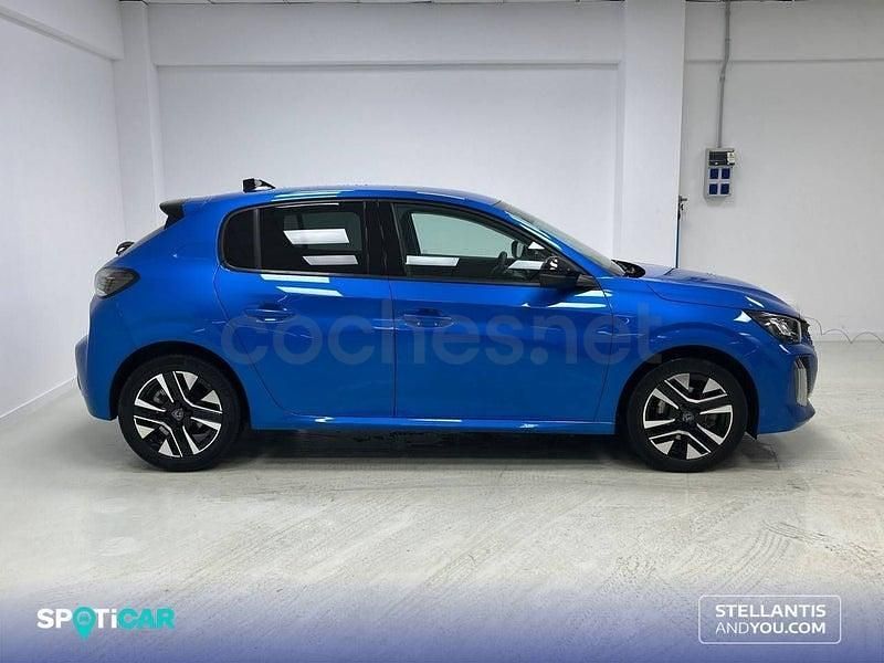 Usado Peugeot 208 Allure 100 CV (73 kW) 2024 Azul Utilitario