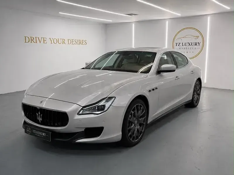 Usado Maserati Quattroporte 410 CV (301 kW) 2015 Gris / plata Berlina