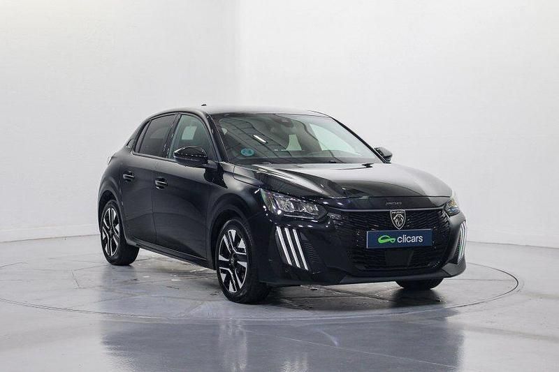 Usado Peugeot 208 Allure 100 CV (73 kW) 2025 Negro Utilitario