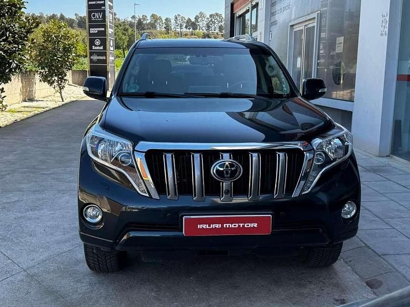 Usado Toyota Land Cruiser Limited 177 CV (130 kW) 2016 Negro SUV