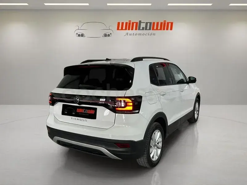 Usado VW T-Cross Life 95 CV (69 kW) 2023 Blanco SUV