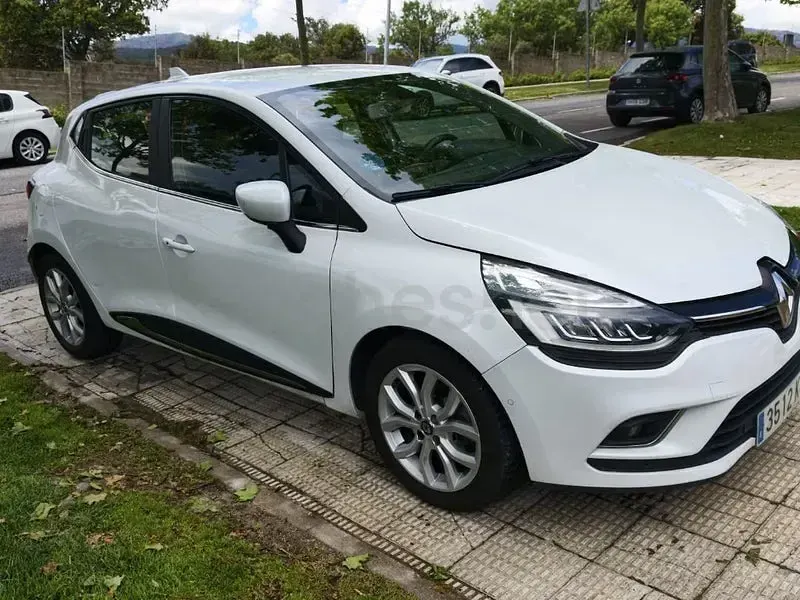 Usado Renault Clio IV Zen 90 CV (66 kW) 2019 Blanco Berlina
