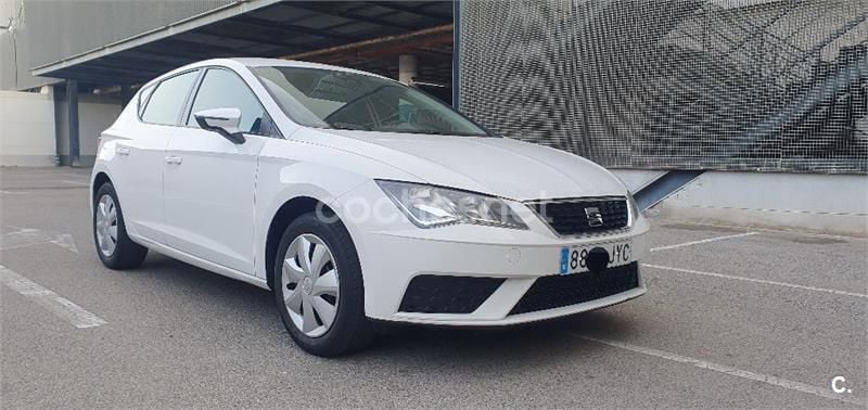 Usado Seat Leon Style 110 CV (80 kW) 2017 Blanco Berlina