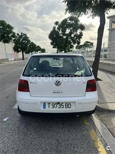 Usado VW Golf IV Highline 100 CV (73 kW) 2000 Blanco Berlina