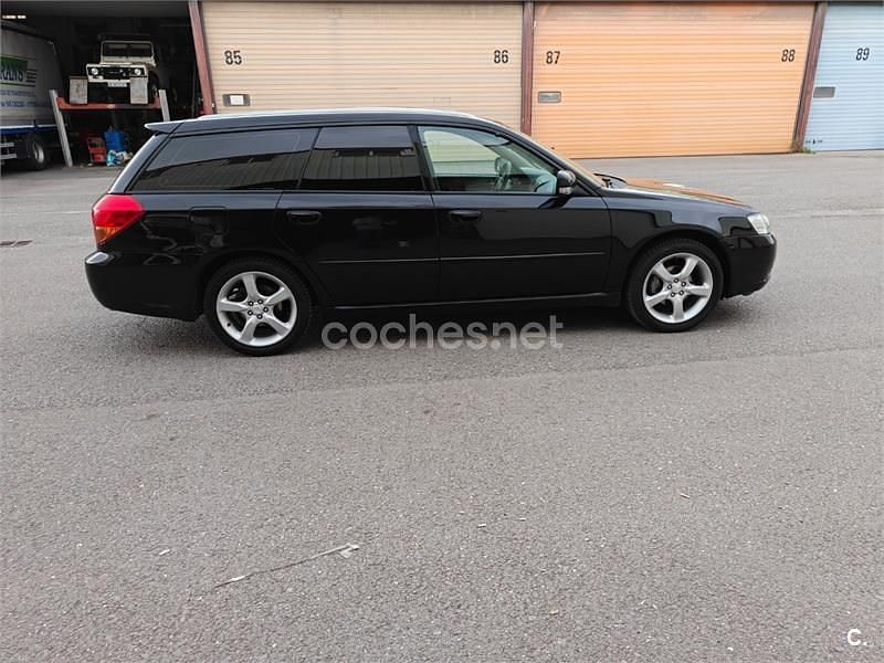 Usado Subaru Legacy 165 CV (121 kW) 2005 Negro Familiar