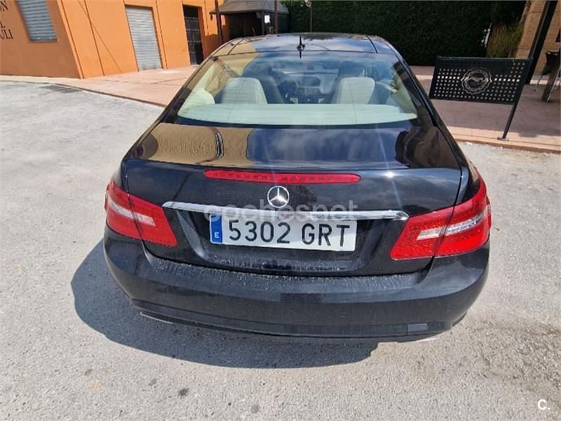 Usado Mercedes E500 Avantgarde 388 CV (285 kW) 2009 Negro Coupe