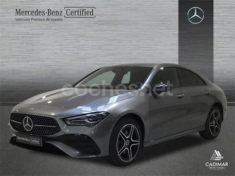 Gris montaña Usado 2024 Mercedes CLA250e AMG line Berlina | 40.900 € - Imagen 1/4