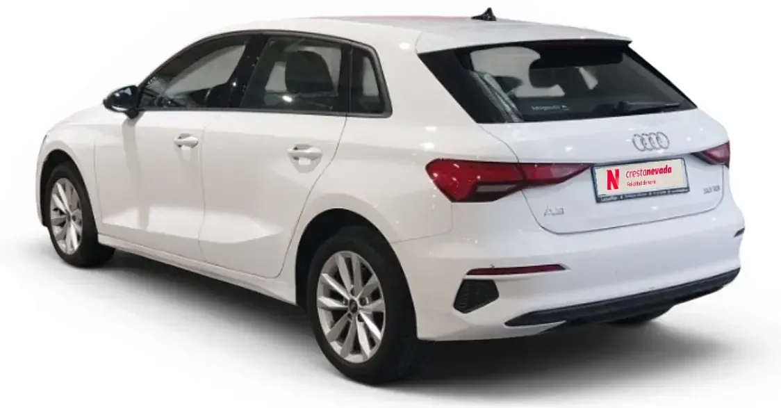 Usado Audi A3 Advanced Plus 116 CV (85 kW) 2023 Blanco Berlina