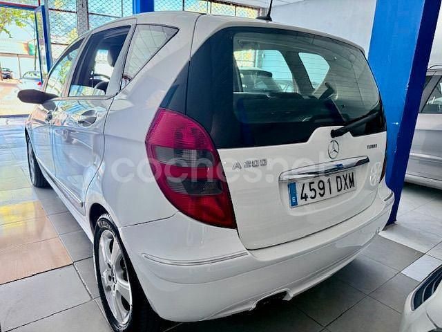 Usado Mercedes A200 Avantgarde 193 CV (141 kW) 2006 Blanco Monovolumen