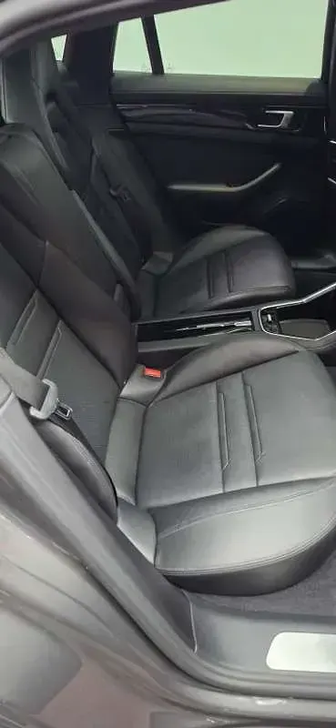 Usado Porsche Panamera 4 462 CV (339 kW) 2018 Gris Utilitario