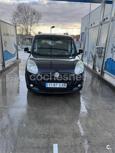 Negro Usado 2010 Fiat Doblò Emotion Monovolumen | 5500 € (Precio justo) - Imagen 1/4