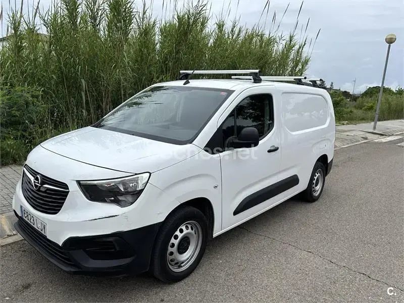 Usado Opel Combo Life Expression 102 CV (75 kW) 2020 Blanco Monovolumen