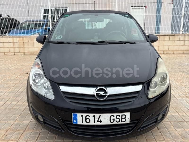 Negro Usado 2009 Opel Corsa Essentia Berlina | 2600 € (Buen precio) - Imagen 1/4