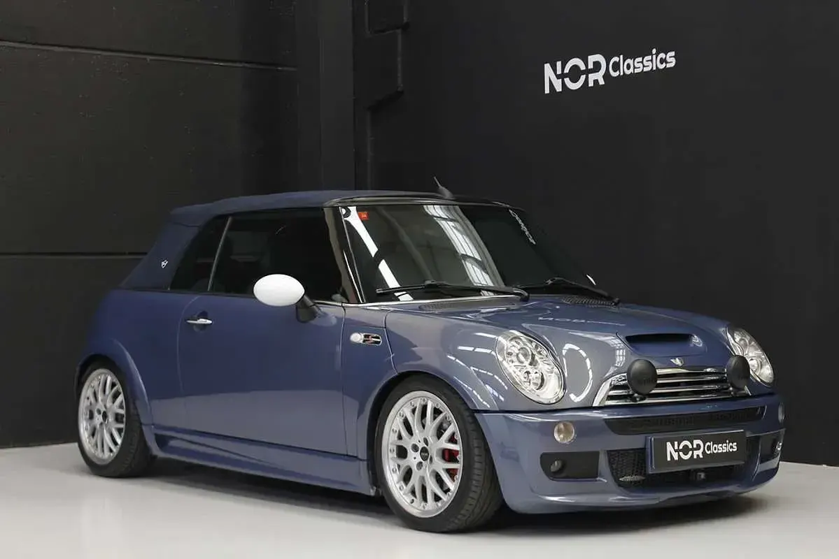 Usado Mini John Cooper Works Cabriolet 211 CV (155 kW) 2009 Azul Descapotable