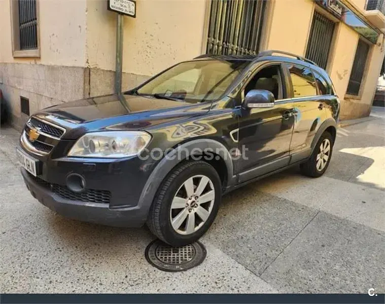Używany Chevrolet Captiva LS 127 KM (93 kW) 2010 Czarny SUV