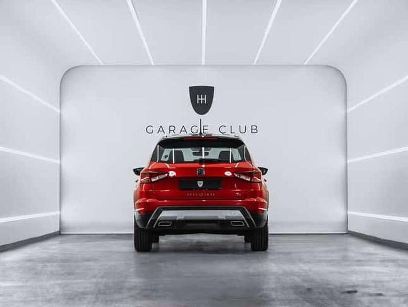 Usado Seat Arona Ecomotive 150 CV (110 kW) 2018 Rojo SUV