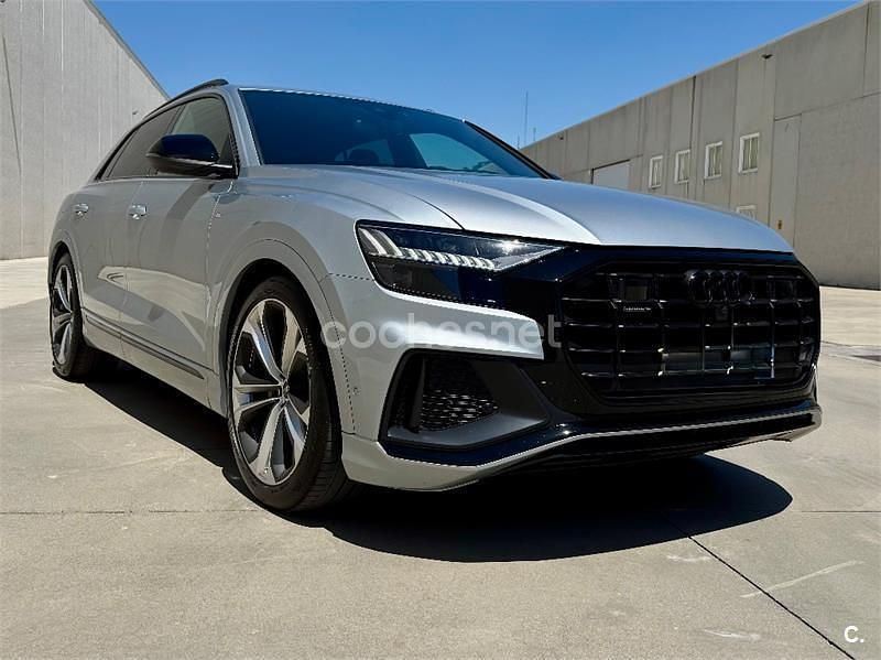 Gris / plata Usado 2023 Audi Q8 SUV | 77.900 € (Un poco caro) - Imagen 1/4
