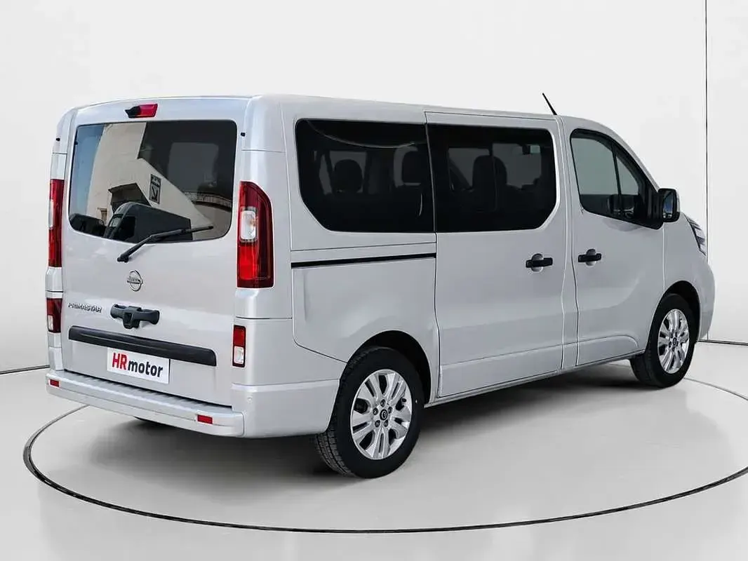 Usado Nissan Primastar Acenta 150 CV (110 kW) 2025 Gris Monovolumen